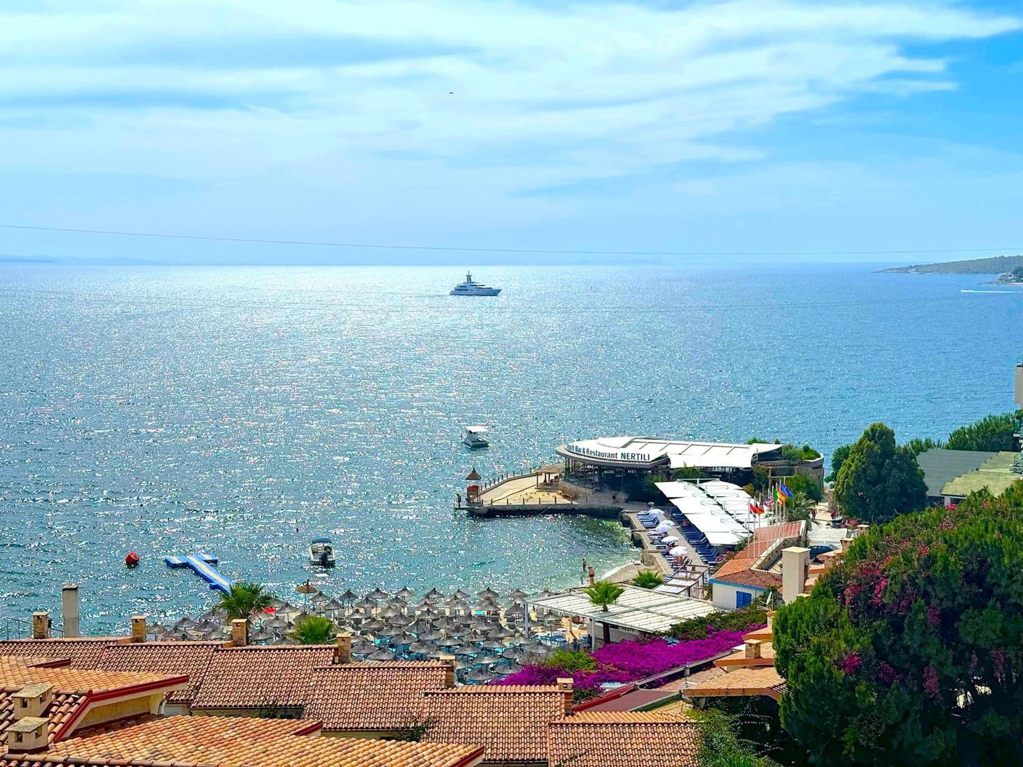 Picco Luxury Apartment, Bougainville Bay * Sarandë